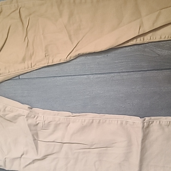 Gap khaki pull on pants - Picture 3 of 3